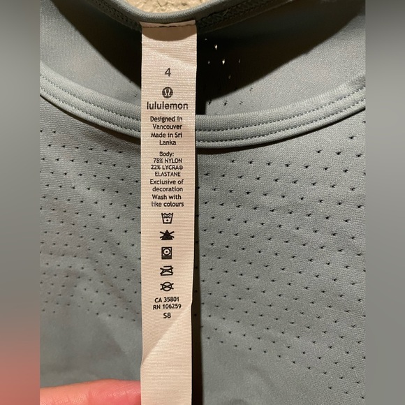 NWT Lululemon Zoned In Tank in Blue Cast, Ventilated Size 4 - Picture 7 of 10